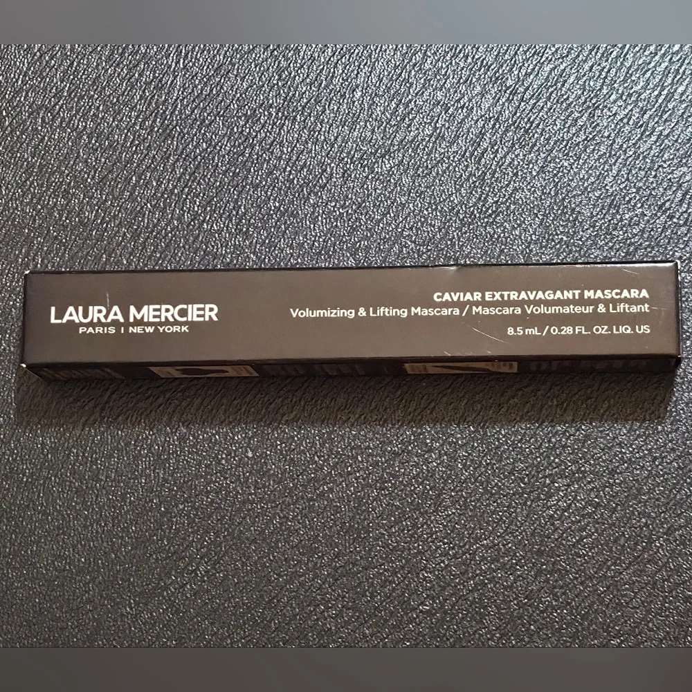 Laura Mercier Caviar Extravagant Mascara - Volumizing and Lifting Mascara